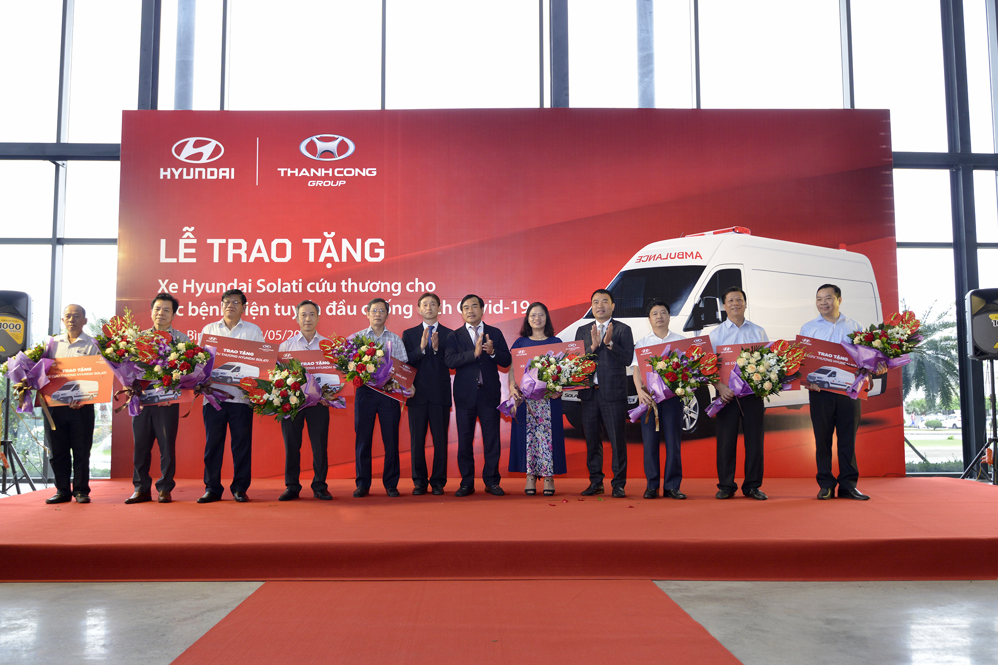 TẬP ĐOÀN THÀNH CÔNG VÀ HYUNDAI MOTOR TRAO TẶNG 10 XE SOLATI CỨU THƯƠNG CHO CÁC CƠ SỞ Y TẾ TUYẾN ĐẦU CHỐNG DỊCH COVID-19